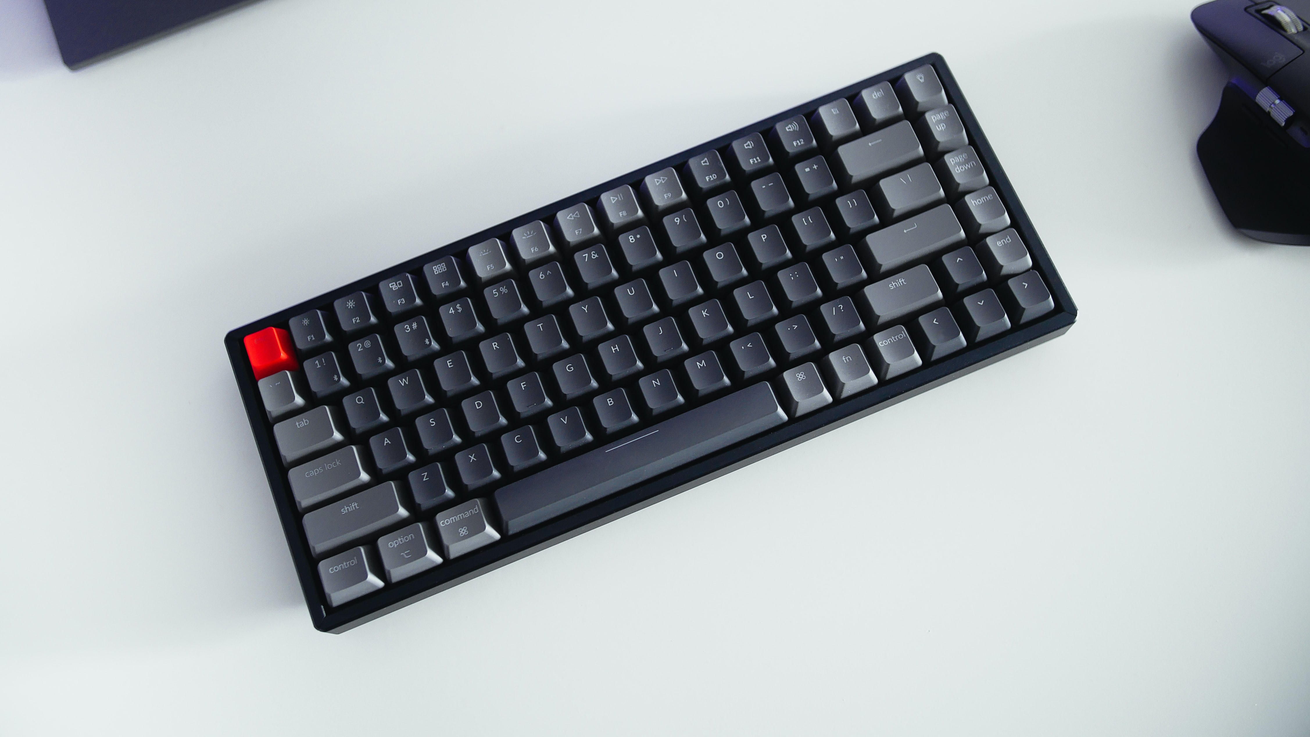 black keyboard | keyboarding